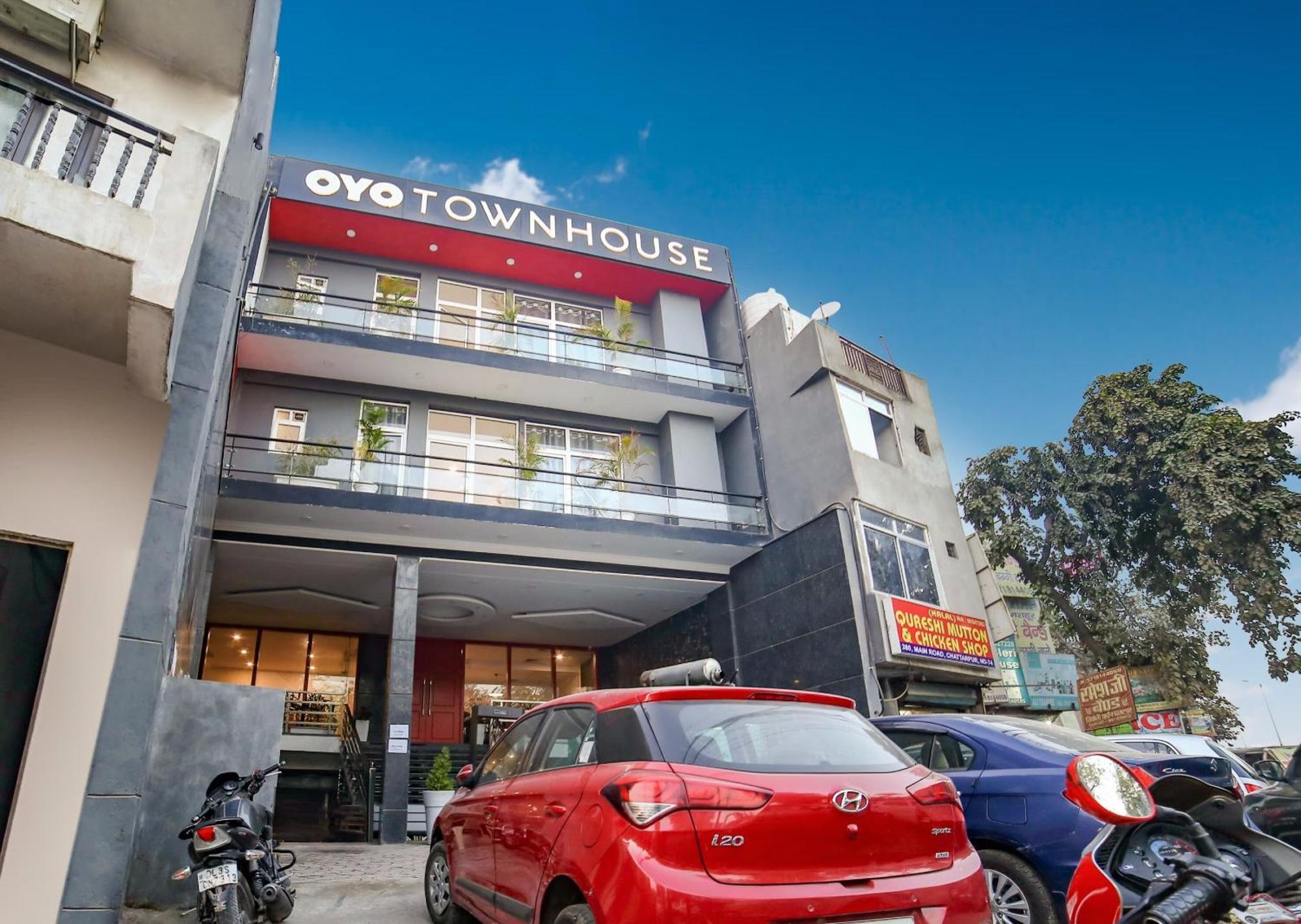 Hotel Townhouse Chattarpur Opp. Tivoli Garden Near Chhatarpur Metro Station 4*