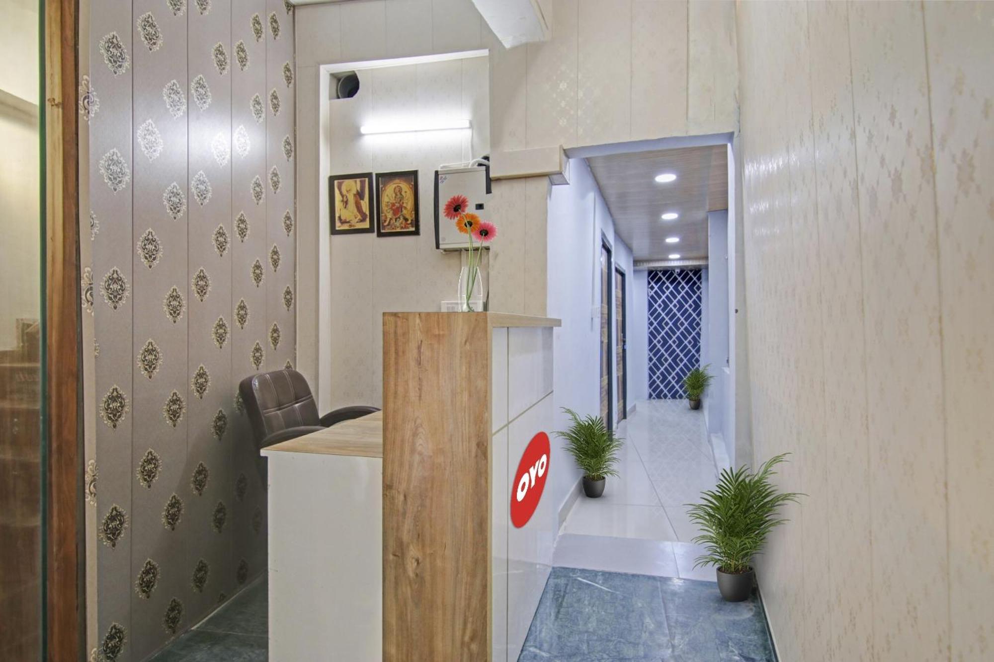 O Sr Residency Near Ccd Hotel New Delhi