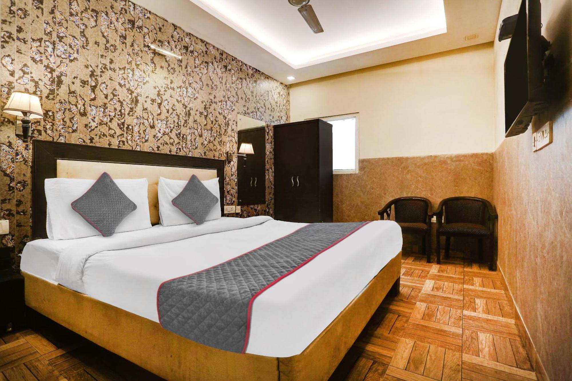 Townhouse Gera's Hotel