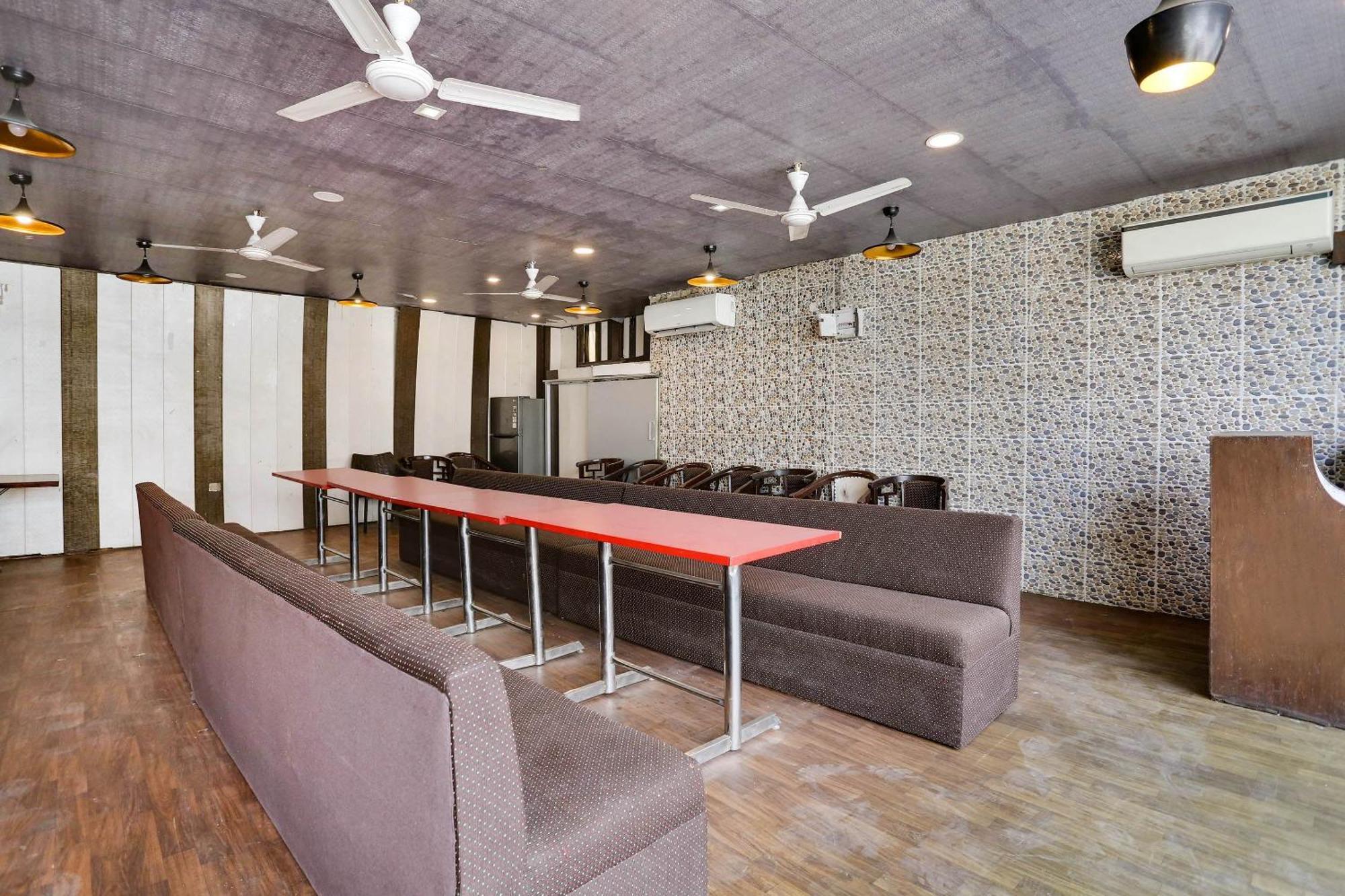 Hotel Townhouse Gera's 4*
