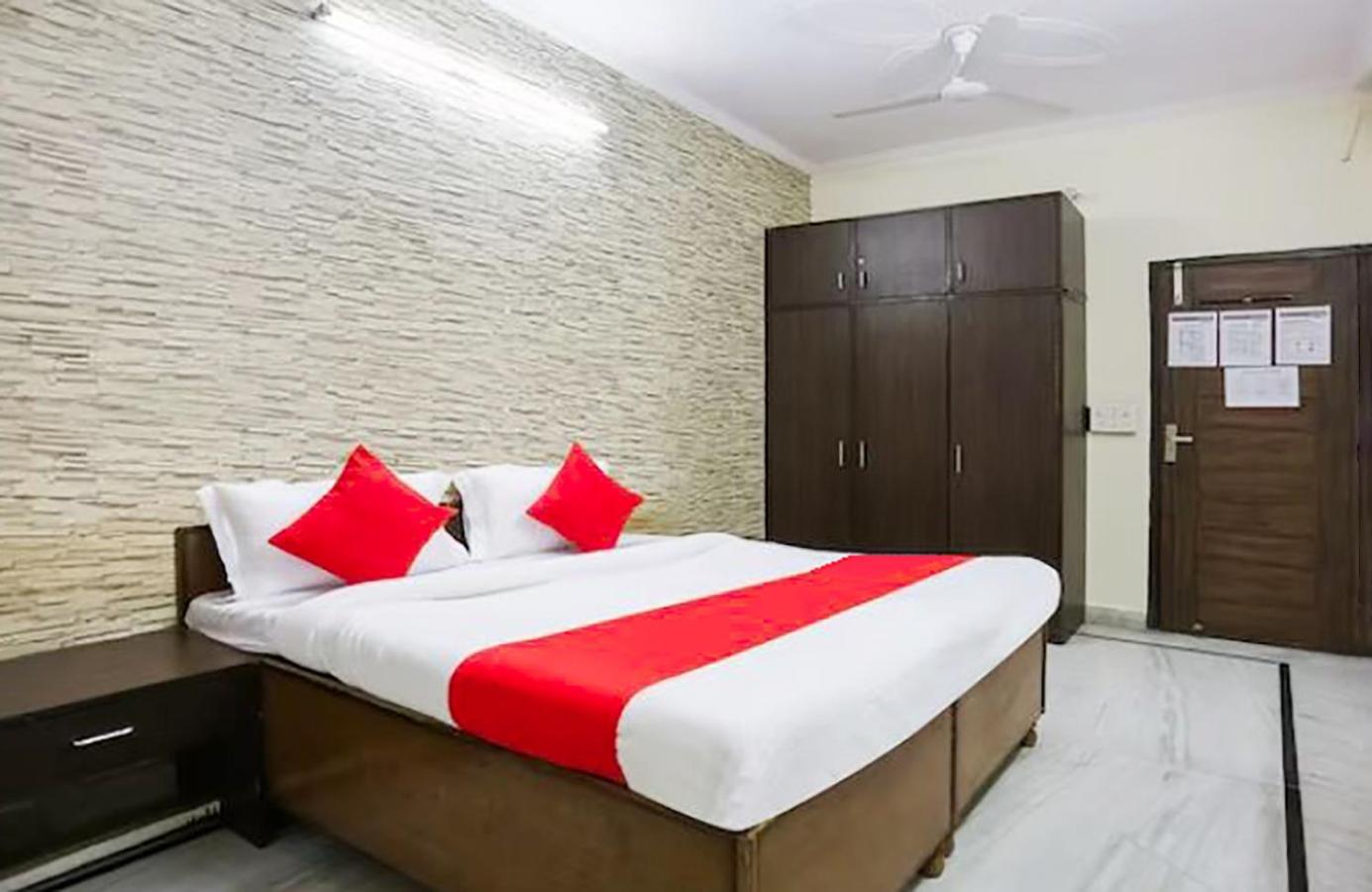 Hotel In Laxmi Nagar New Delhi