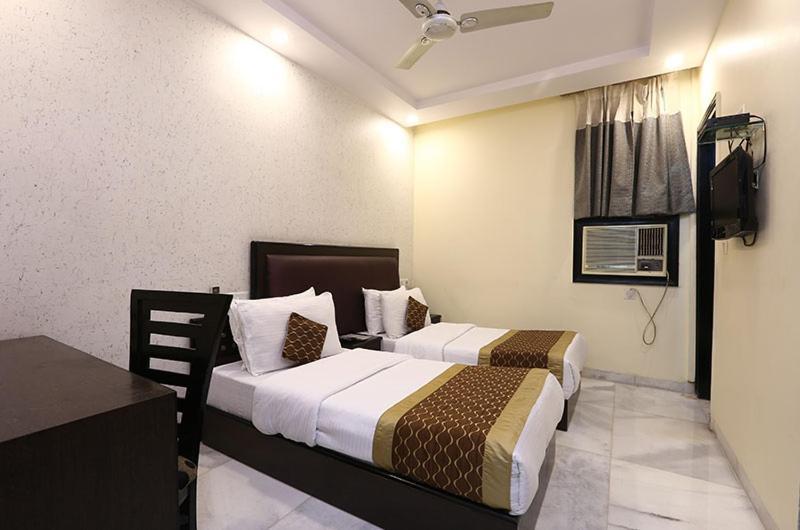 Kingston Park - Karol Bagh 3*
