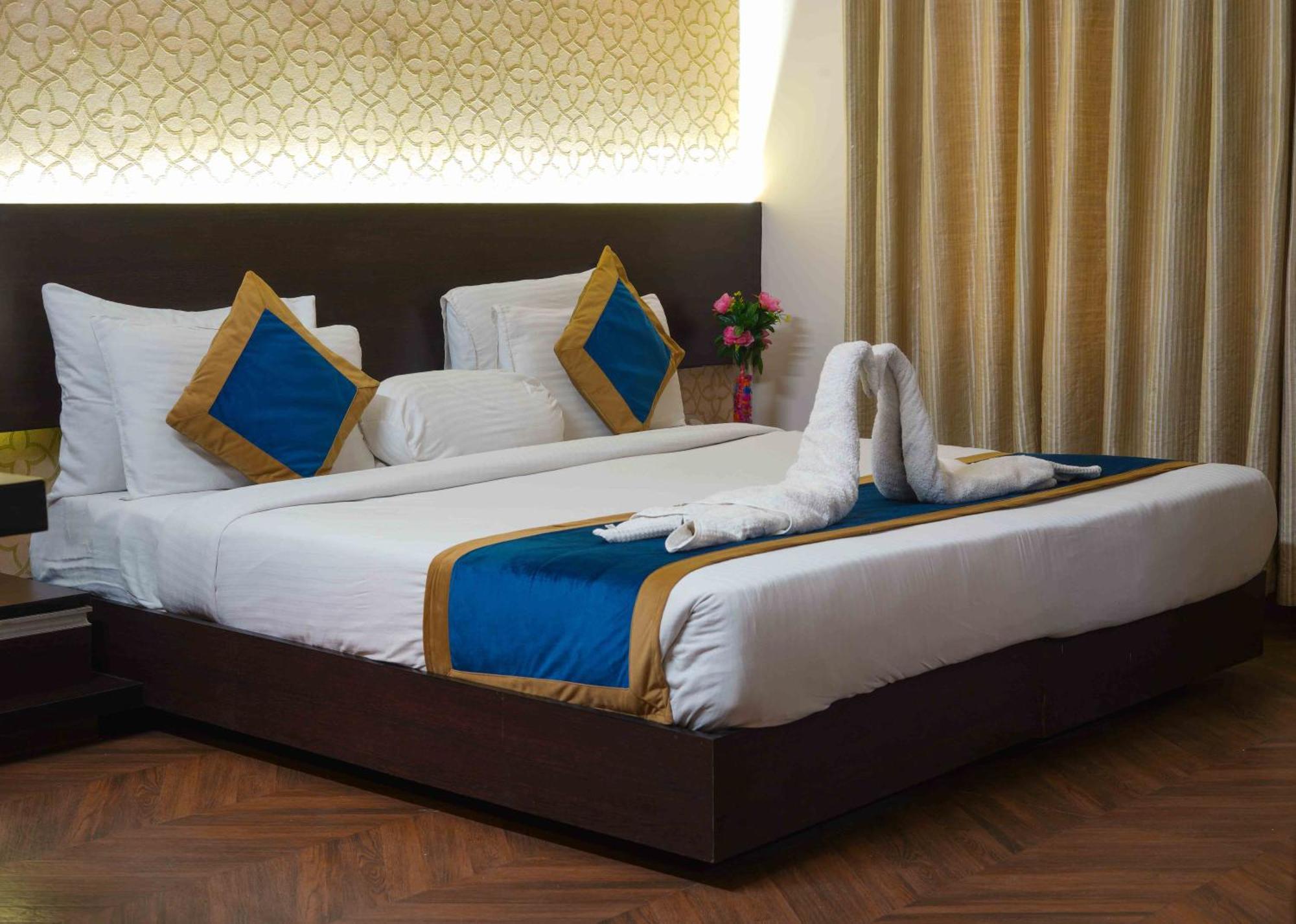 Woodapple Residency Hotel