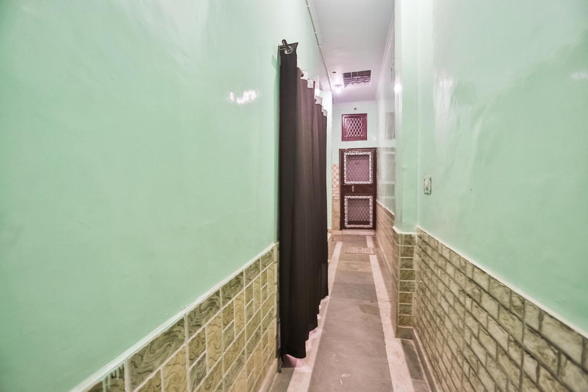 Hotel O Lotus New Delhi