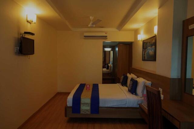 Hotel Gross Inn Near Igi Airport Hotel