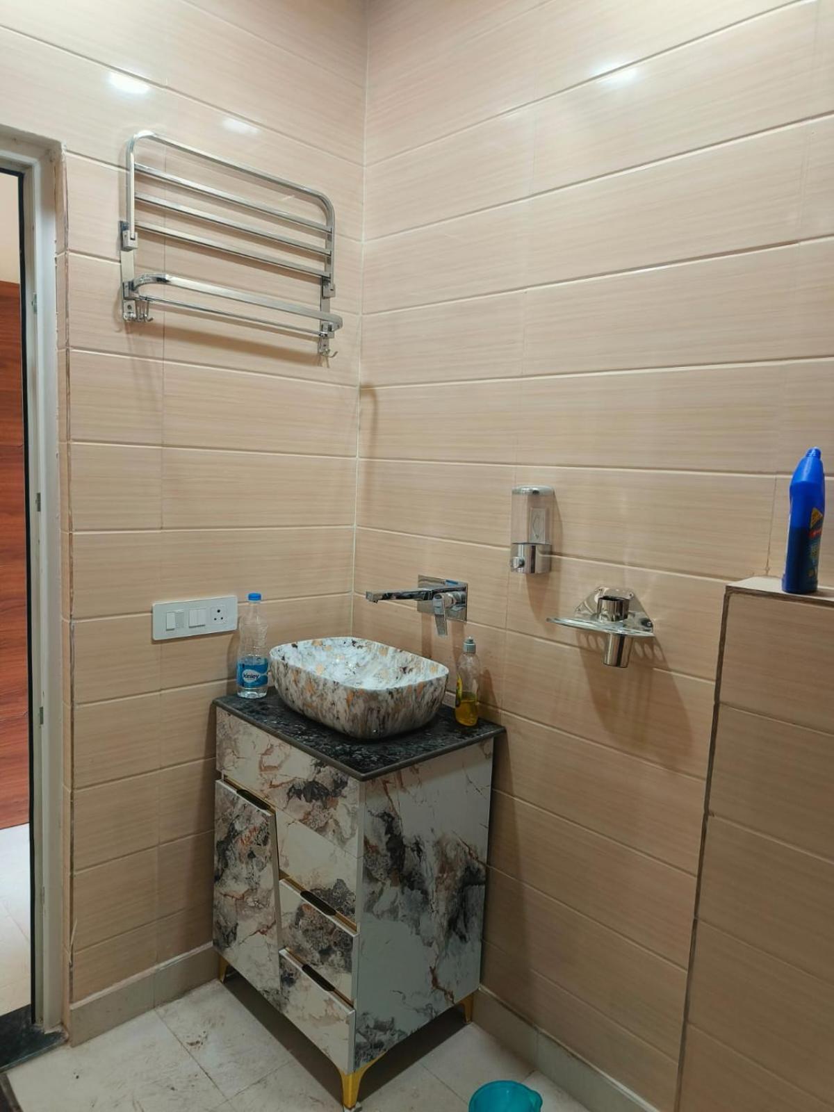 Guest house Agarwal Residency New Delhi