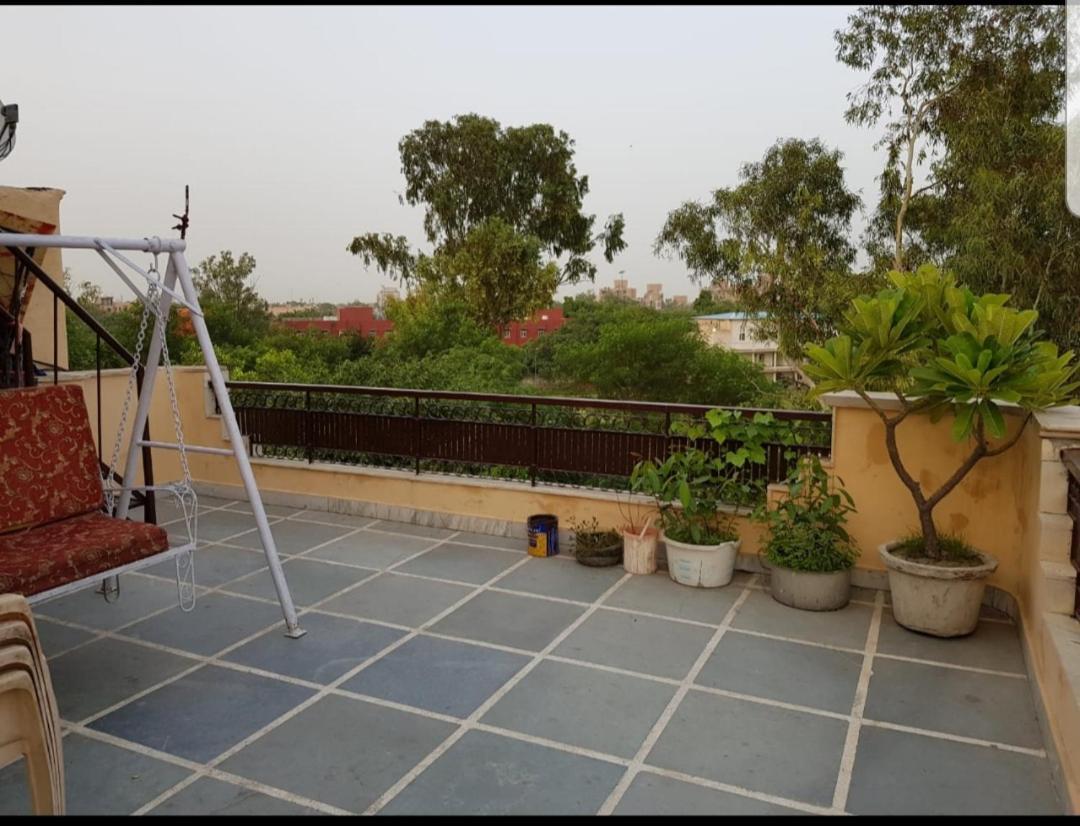 Family 3bhk Stay! Apartment New Delhi