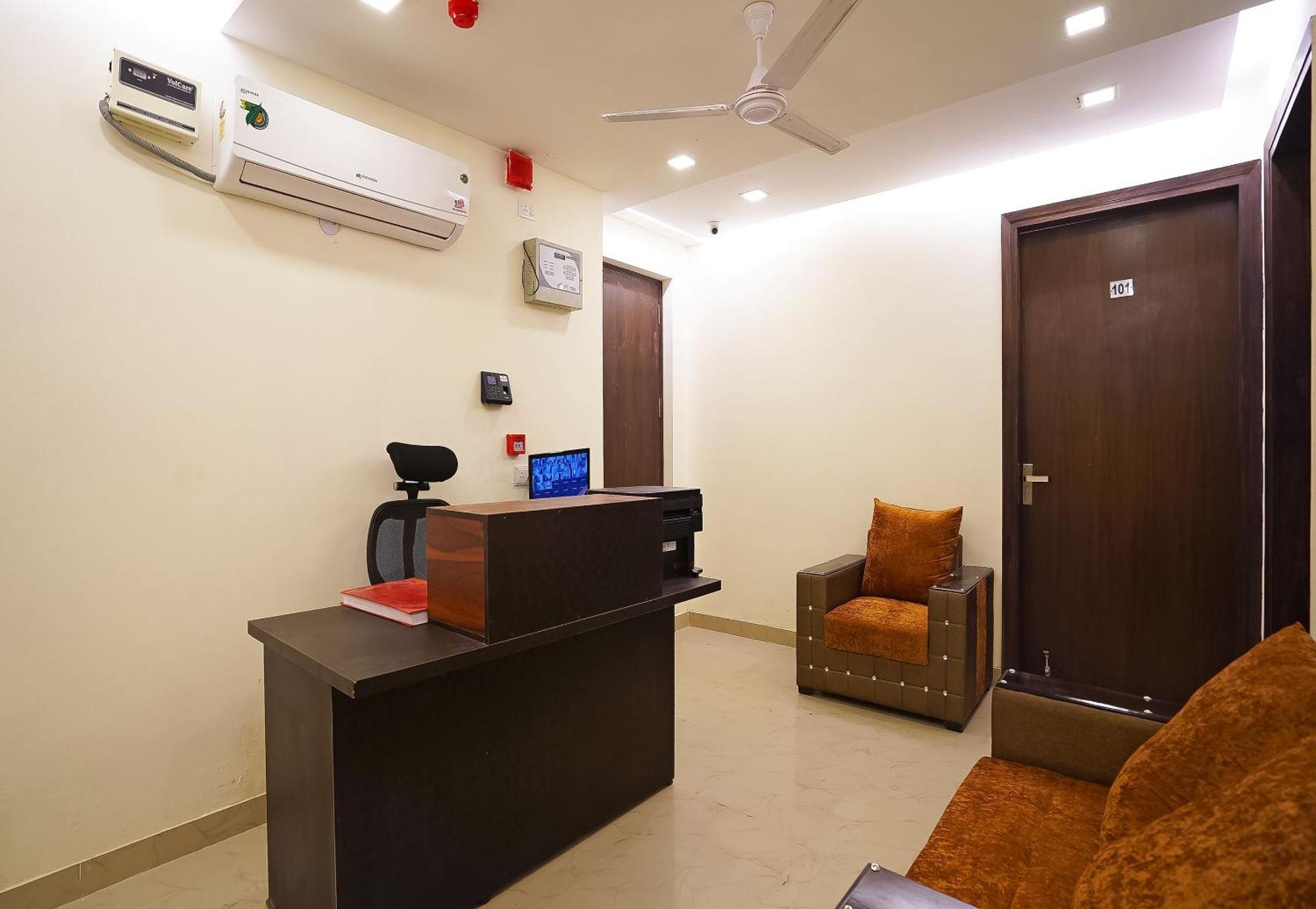 Hotel O Olive Saffron Delhi (National Capital Territory of India)