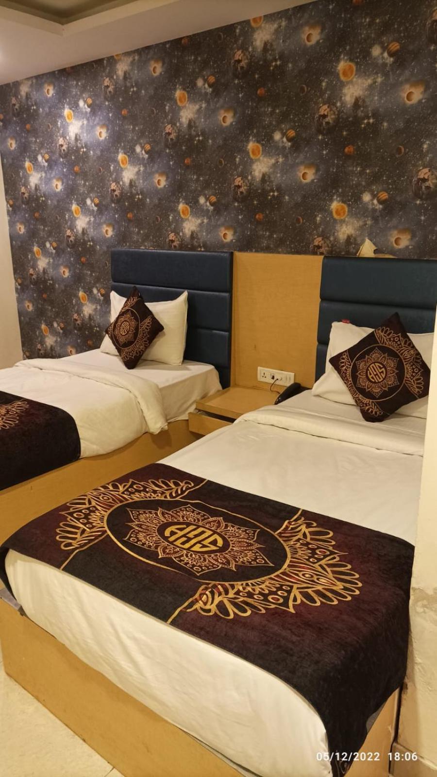 Grand By D'capitol Near Delhi Airport 4*