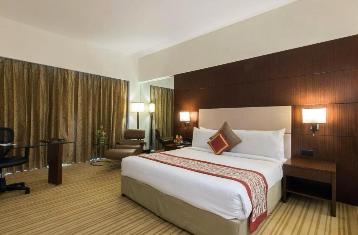 Airport Plaza Near Delhi Airport Aerocity Hotel
