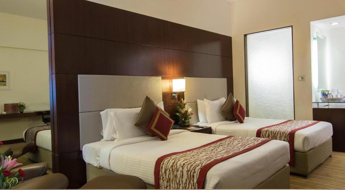 Airport Plaza Near Delhi Airport Aerocity Hotel 3*