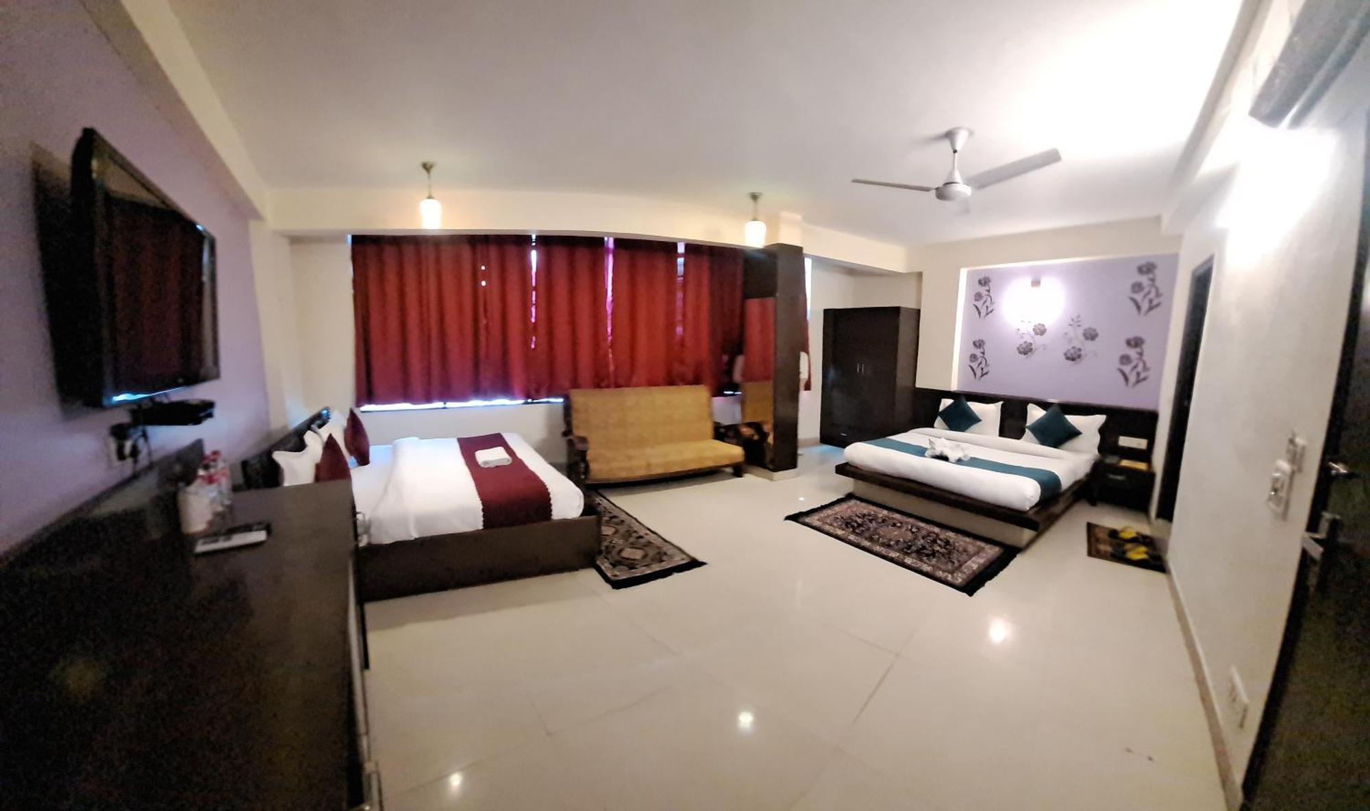 Hotel Airport Port View New Delhi