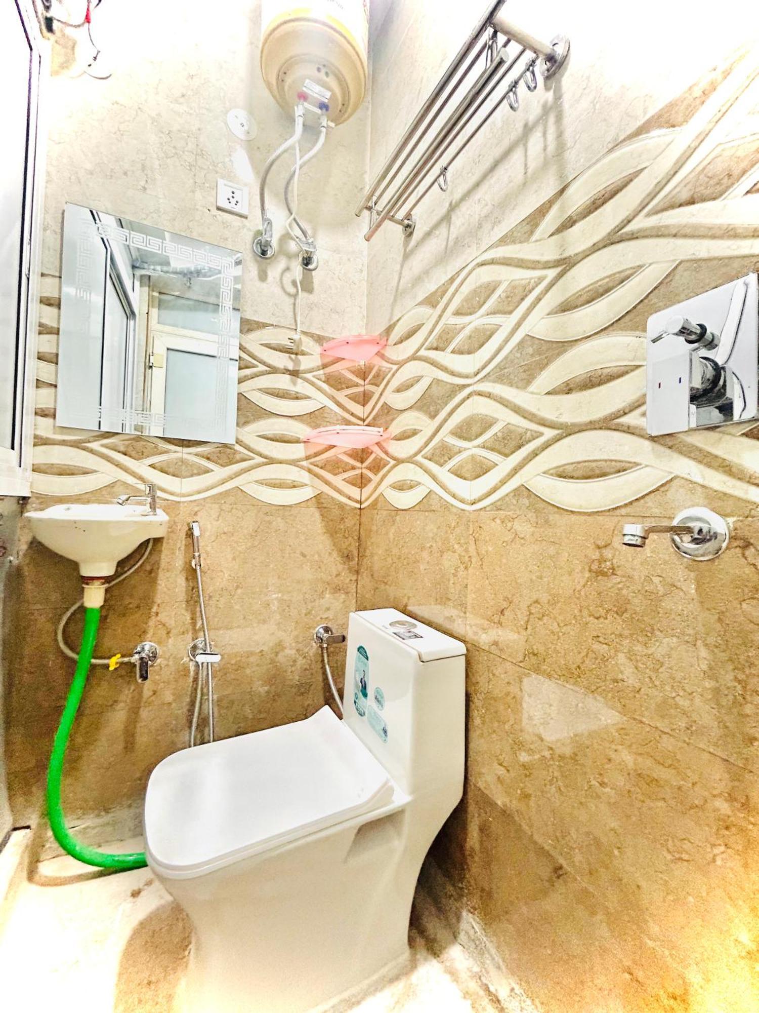 Hotel O Devika Delhi (National Capital Territory of India)