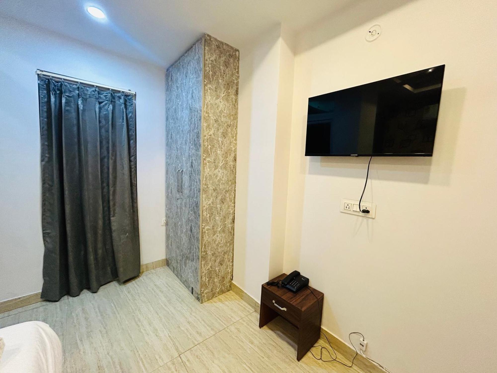 Hotel O Devika Delhi (National Capital Territory of India)