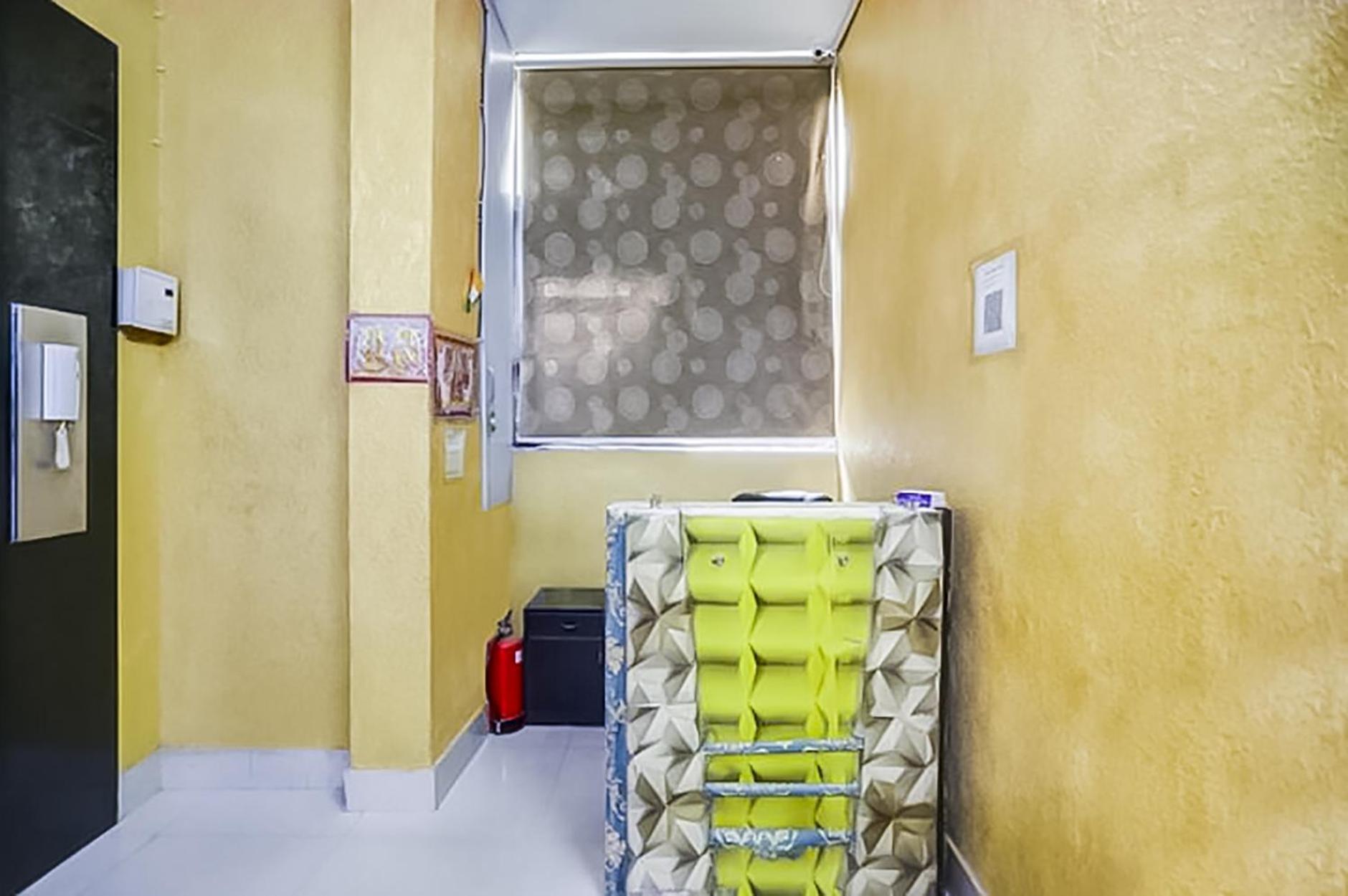 Blisbourn - Lajpat Nagar Hotel