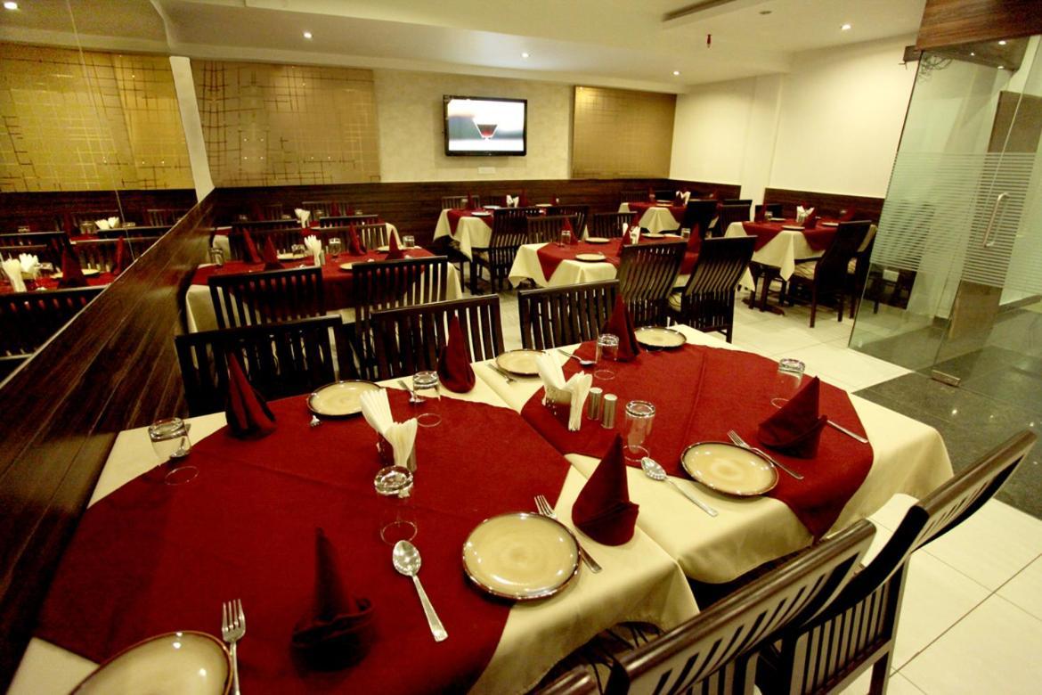 Saar Hotel 3*