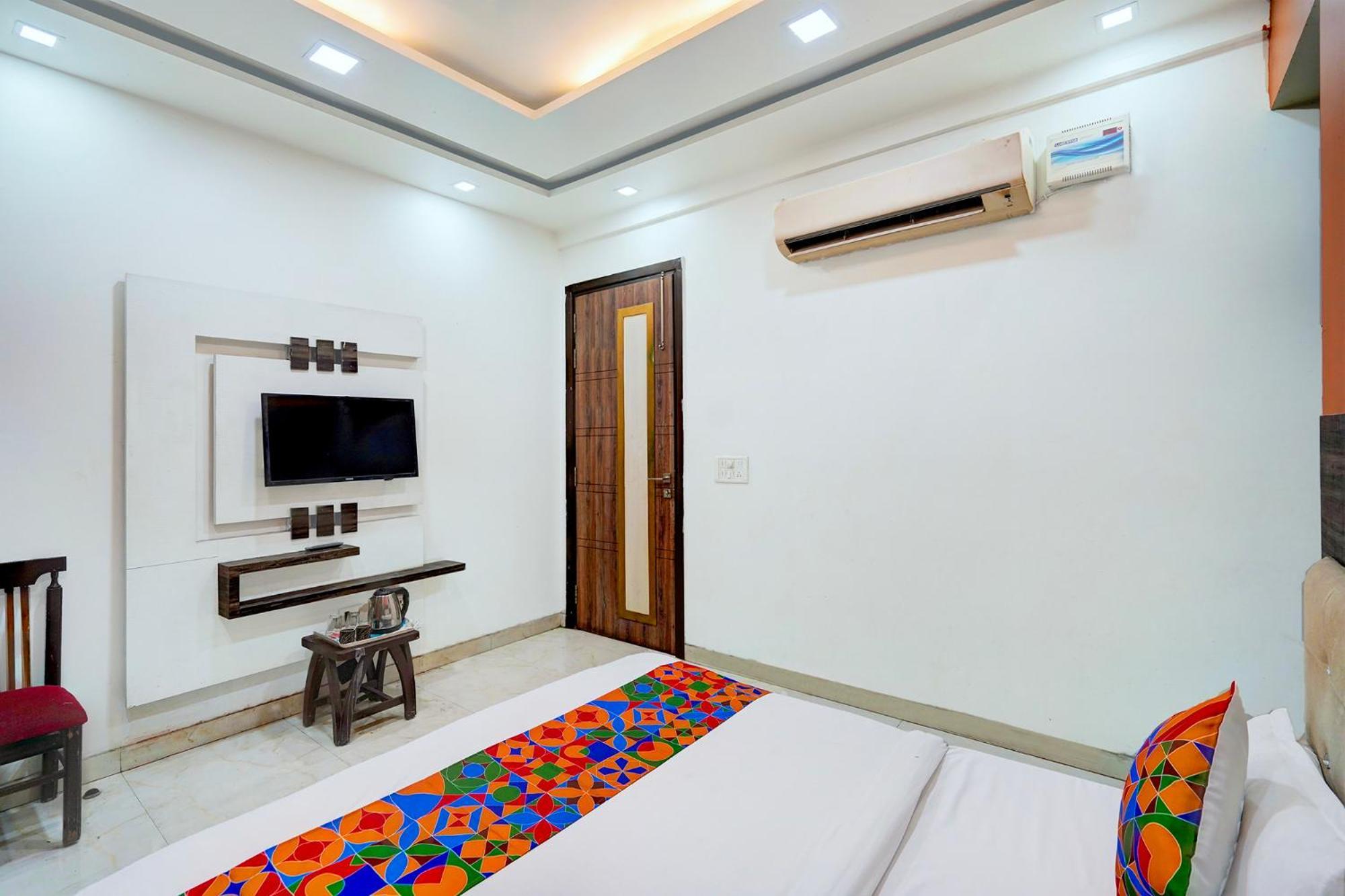 Hotel Fabhotel Season Grand Delhi (National Capital Territory of India)