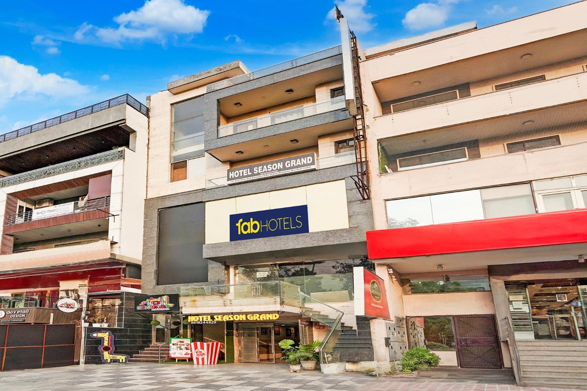 Fabhotel Season Grand Hotel Delhi (National Capital Territory of India)