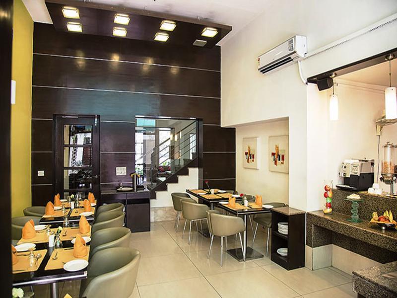 House By Howard Hotel 3*