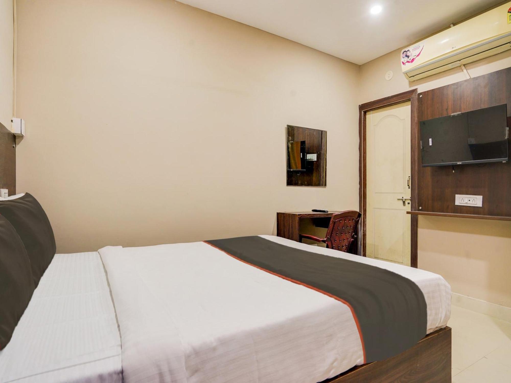 Airport Land Hotel