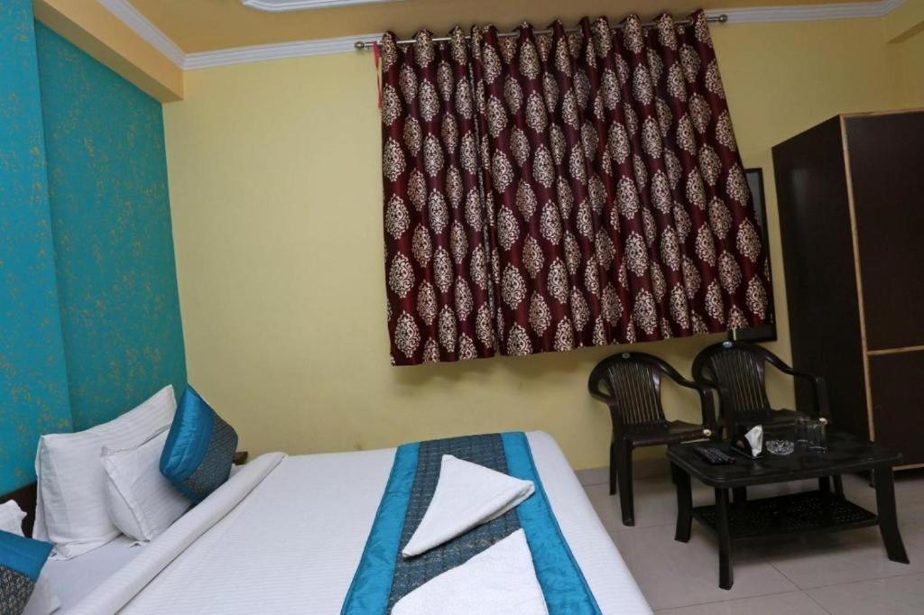 Hotel Airport Land