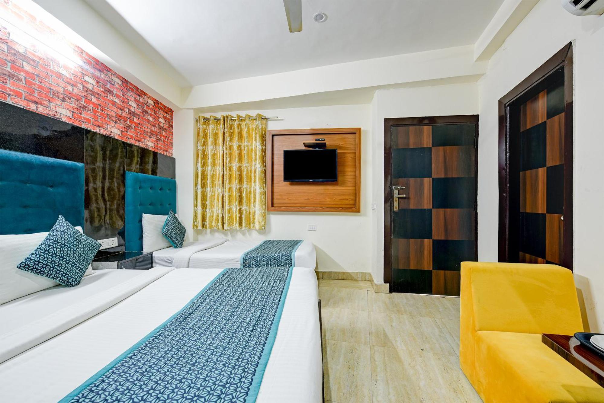 Hotel Airport Square Plaza New Delhi