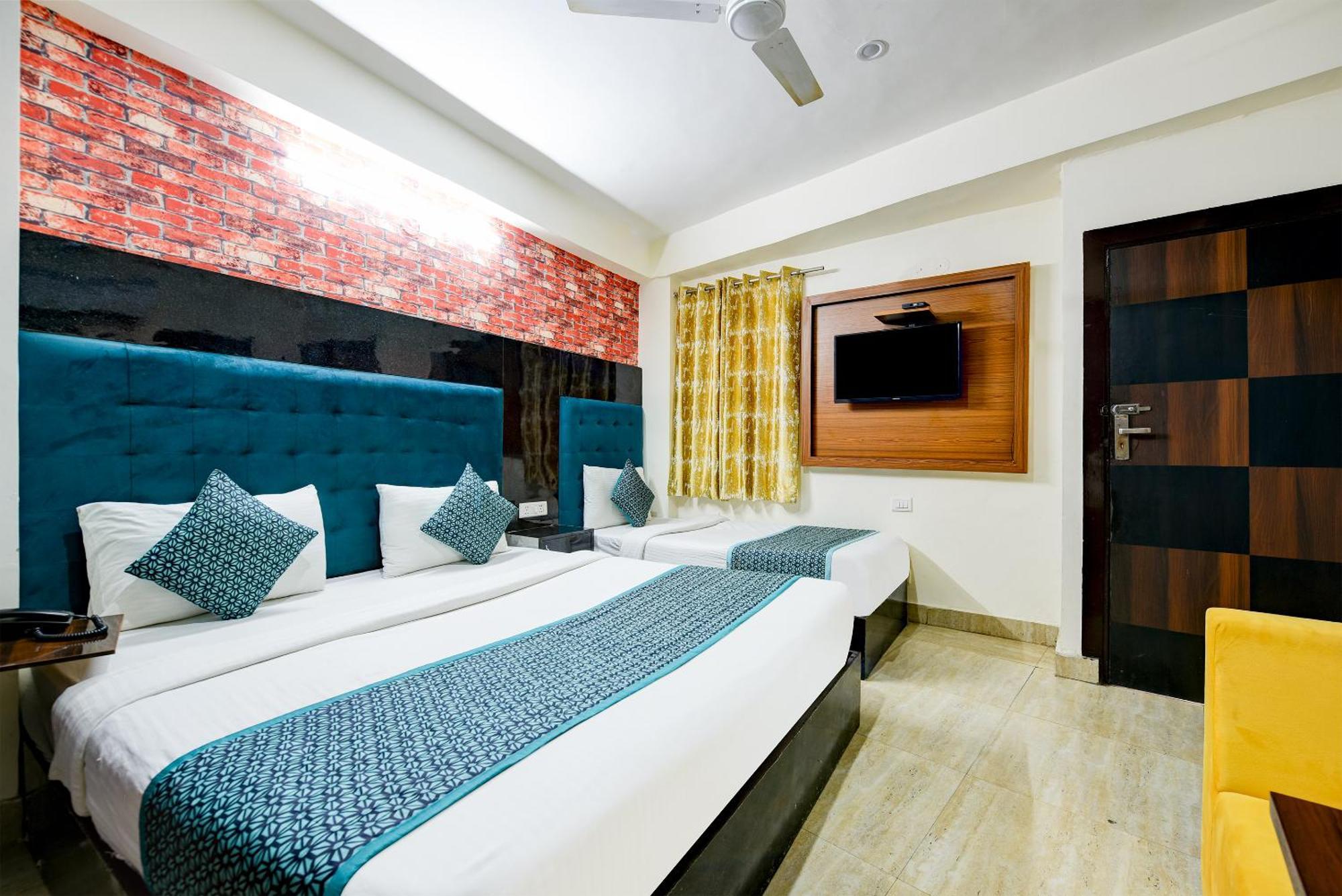 Airport Square Plaza New Delhi
