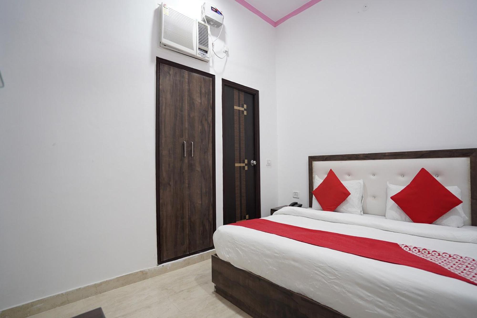 O White House Hotel 4*