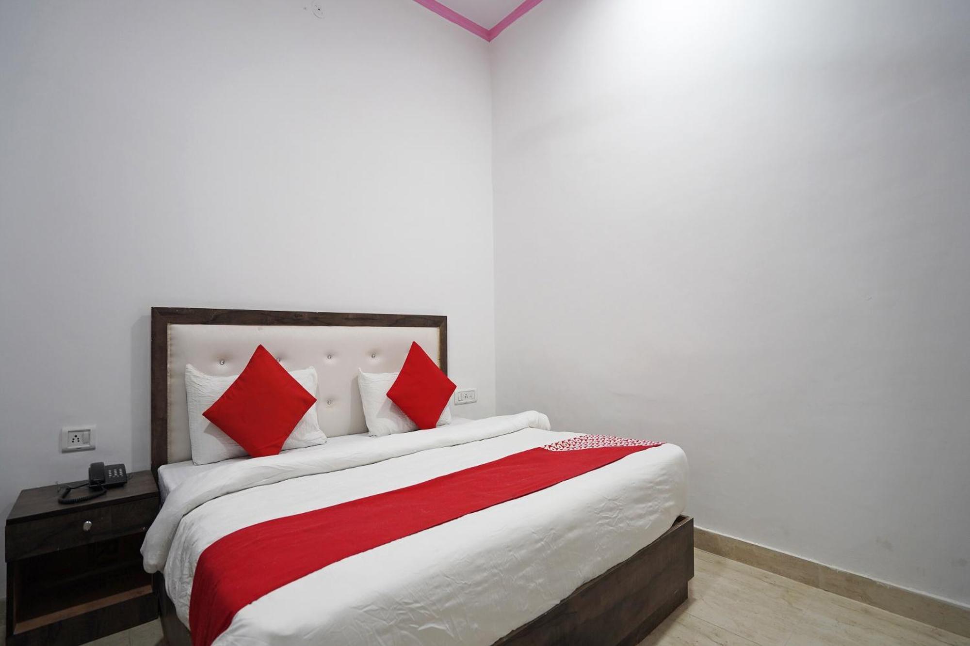 O White House Hotel New Delhi