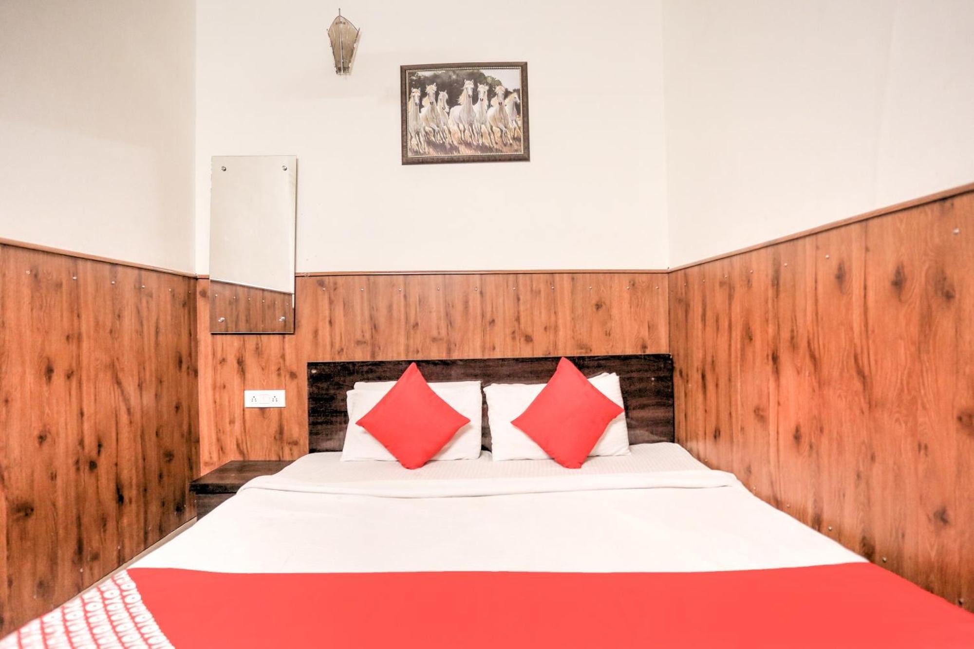 O Shri Sai Hotel 3*
