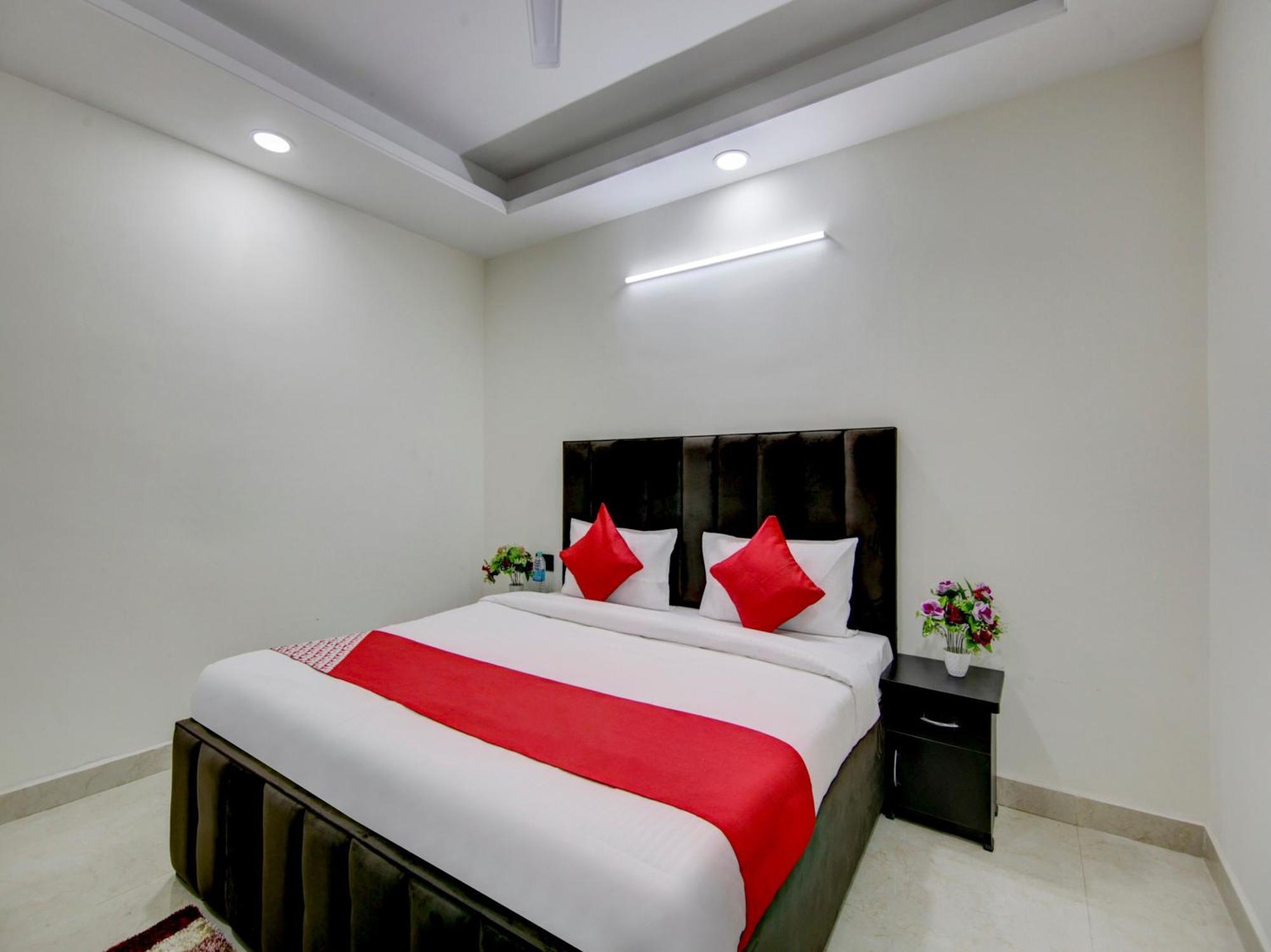 Hotel Oyo Flagship Thecapstone 3*