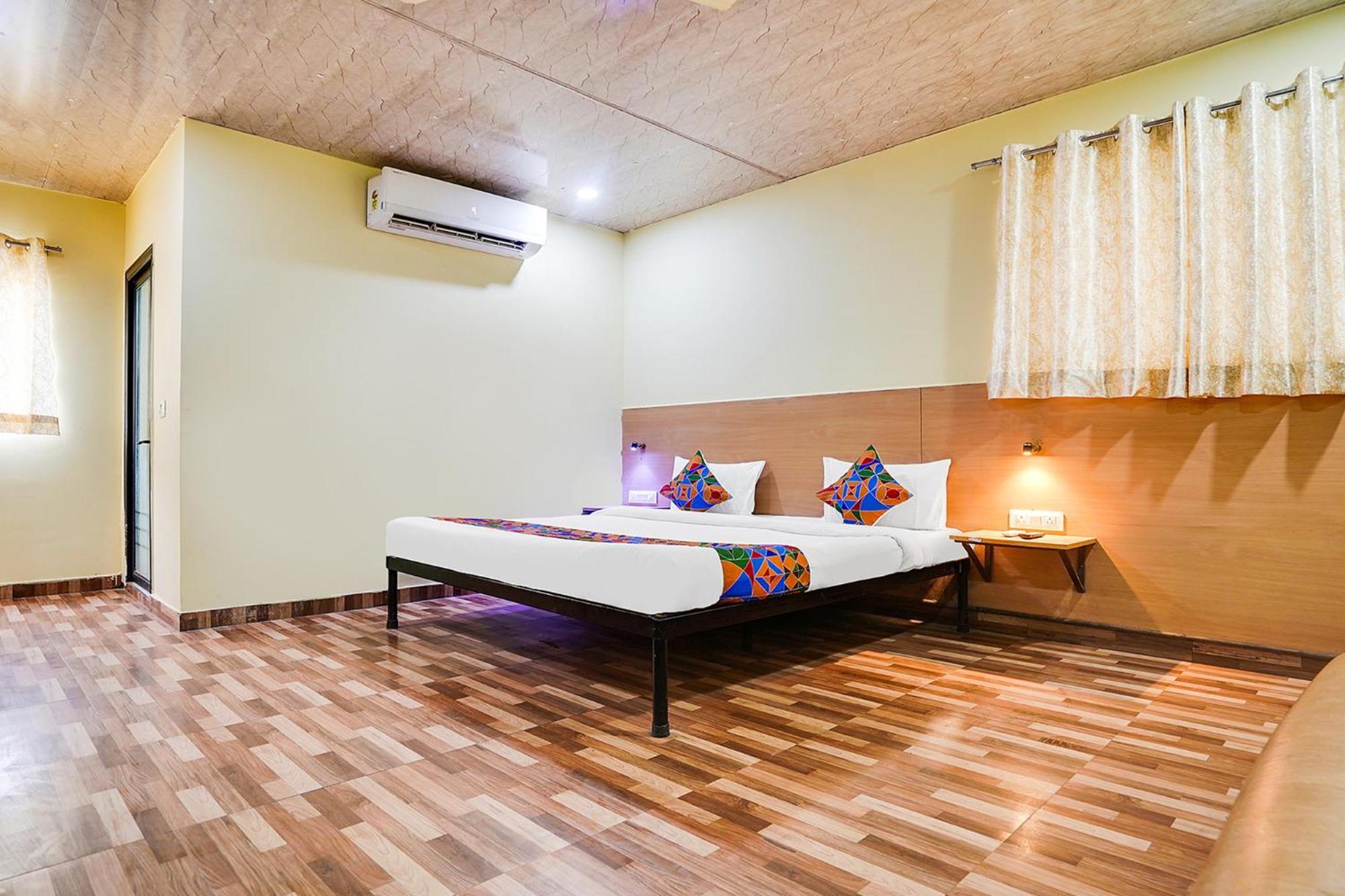 Fabhotel Reena Residency New Delhi