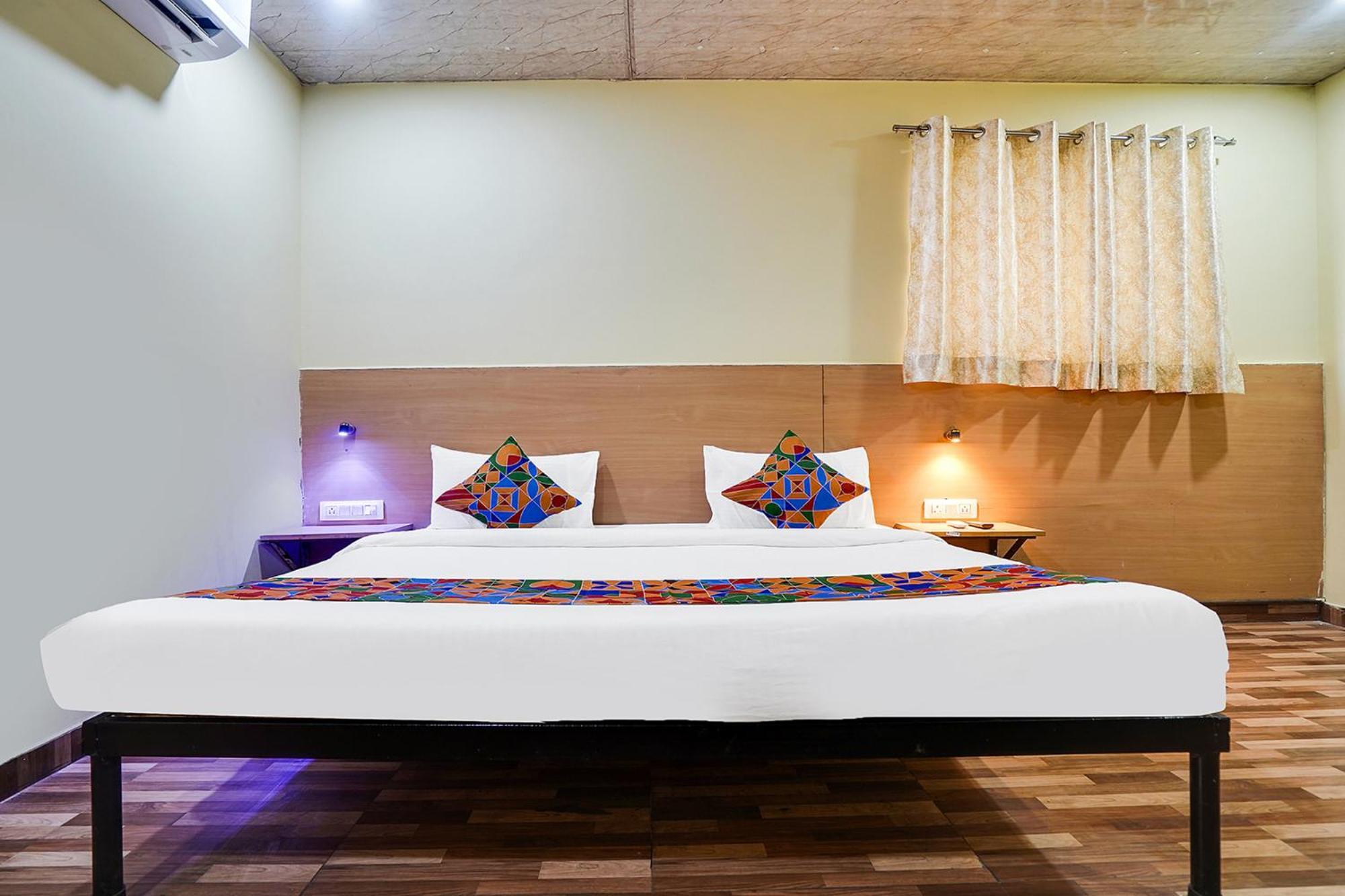 Fabhotel Reena Residency