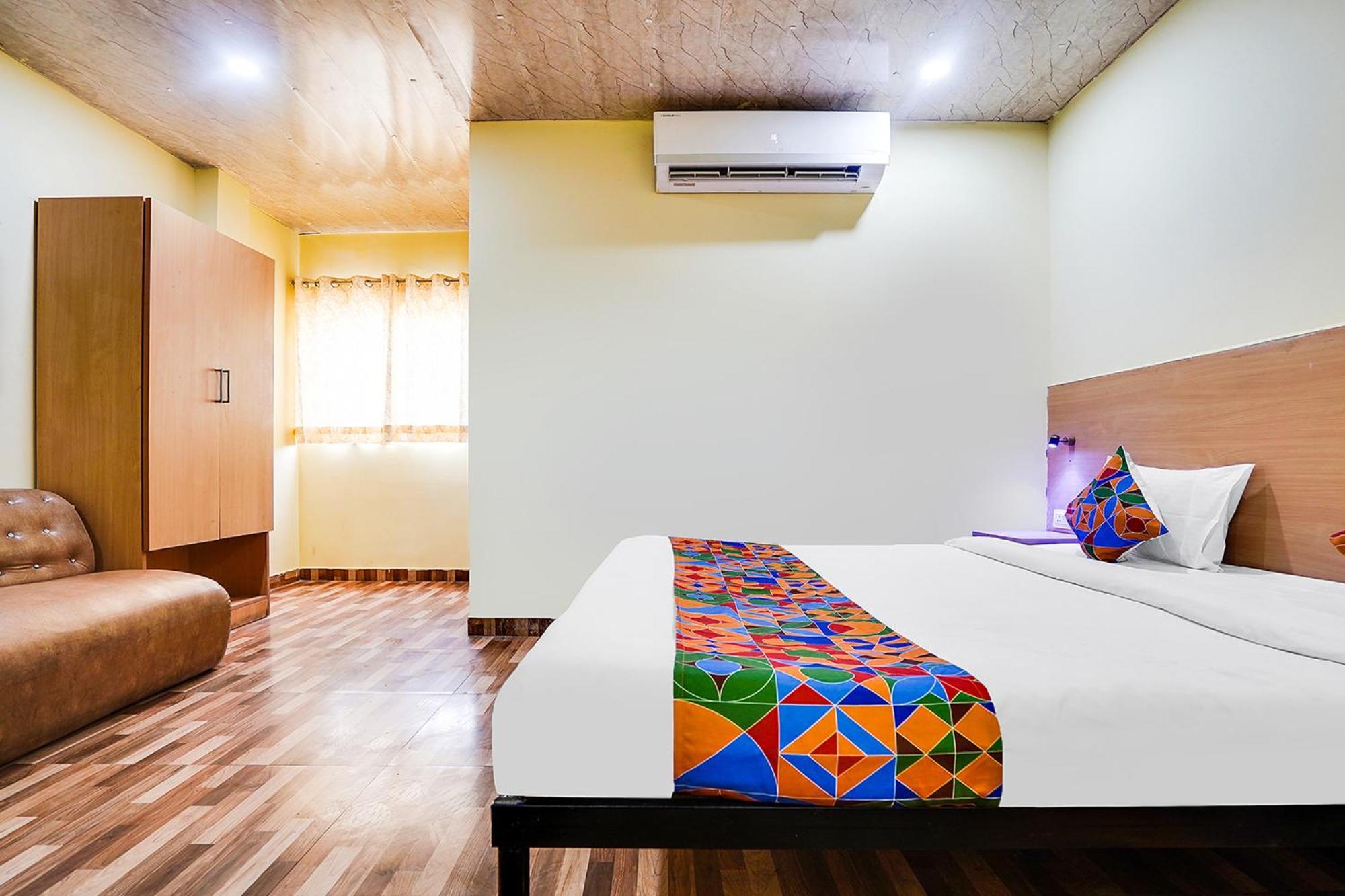 Fabhotel Reena Residency Hotel 3*