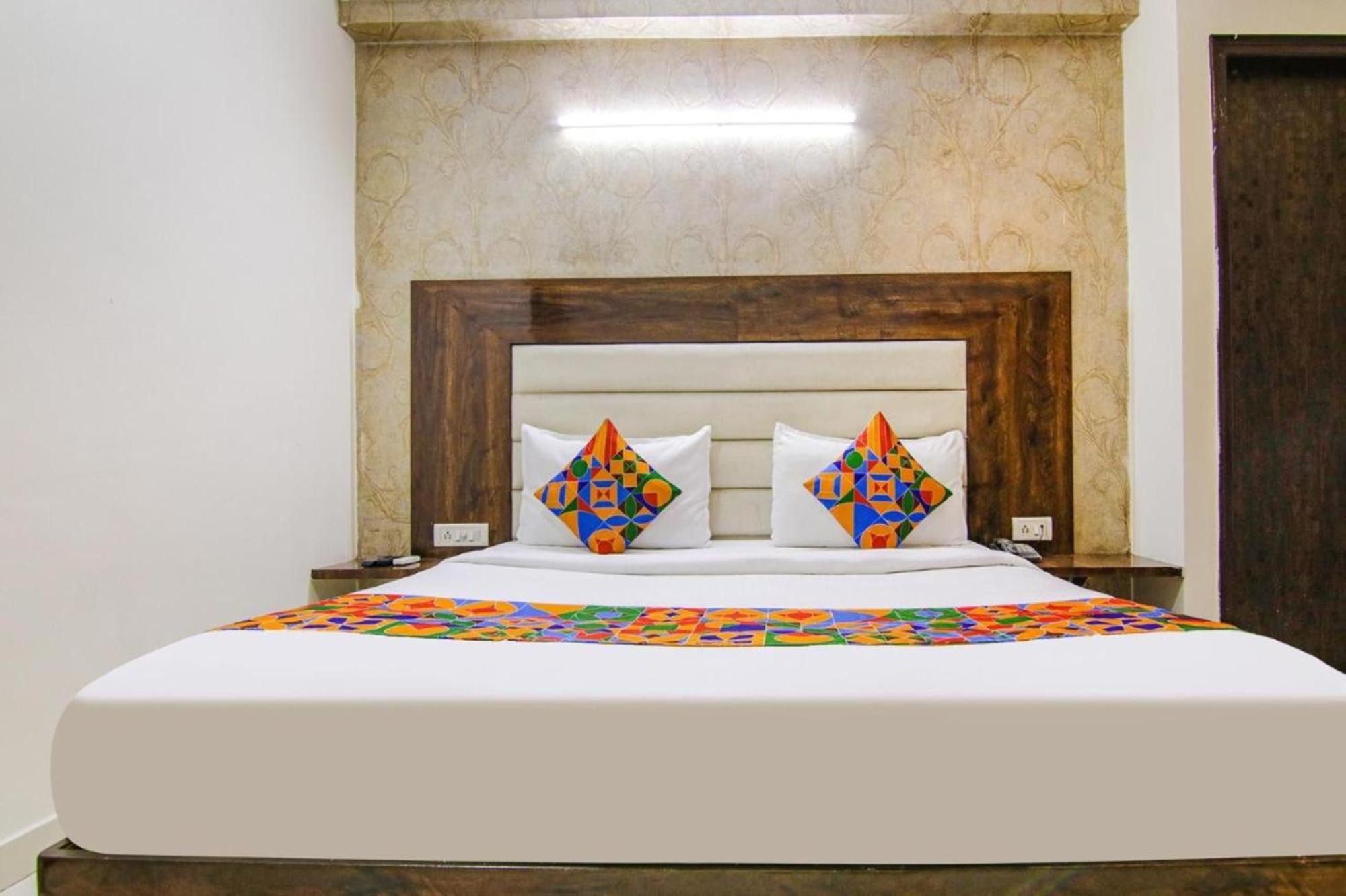 Del Fox House At Railway Station Guest house New Delhi