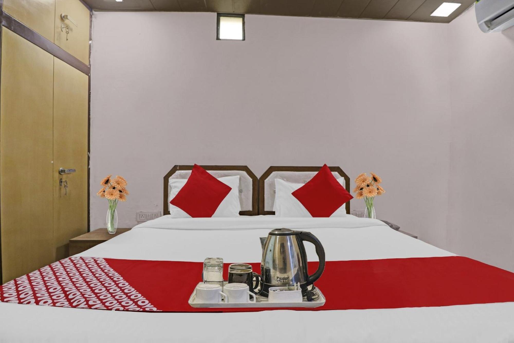 Oyo 90274 Hotel Knight Inn Hotel