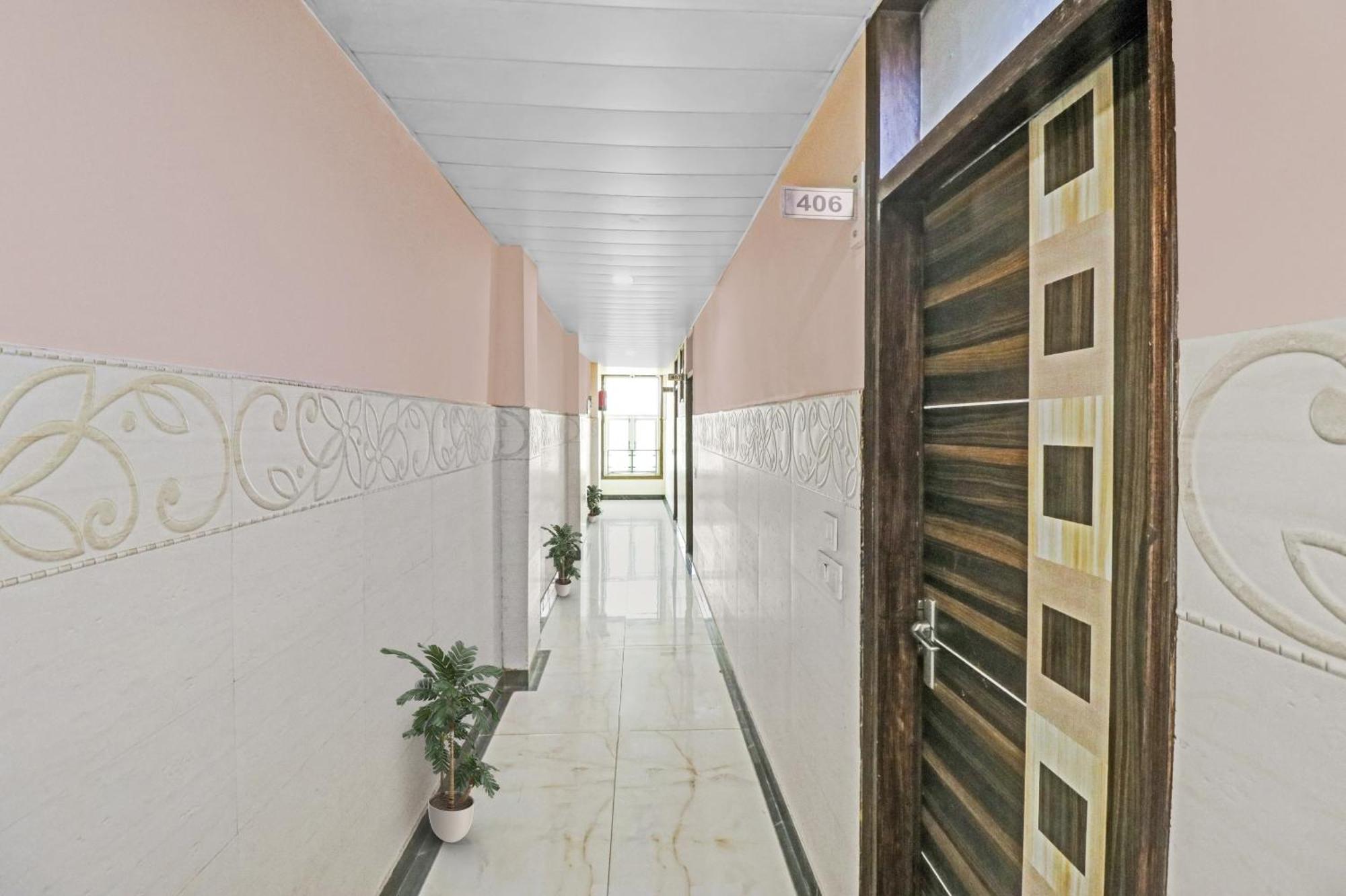 Hotel Oyo 90274 Hotel Knight Inn