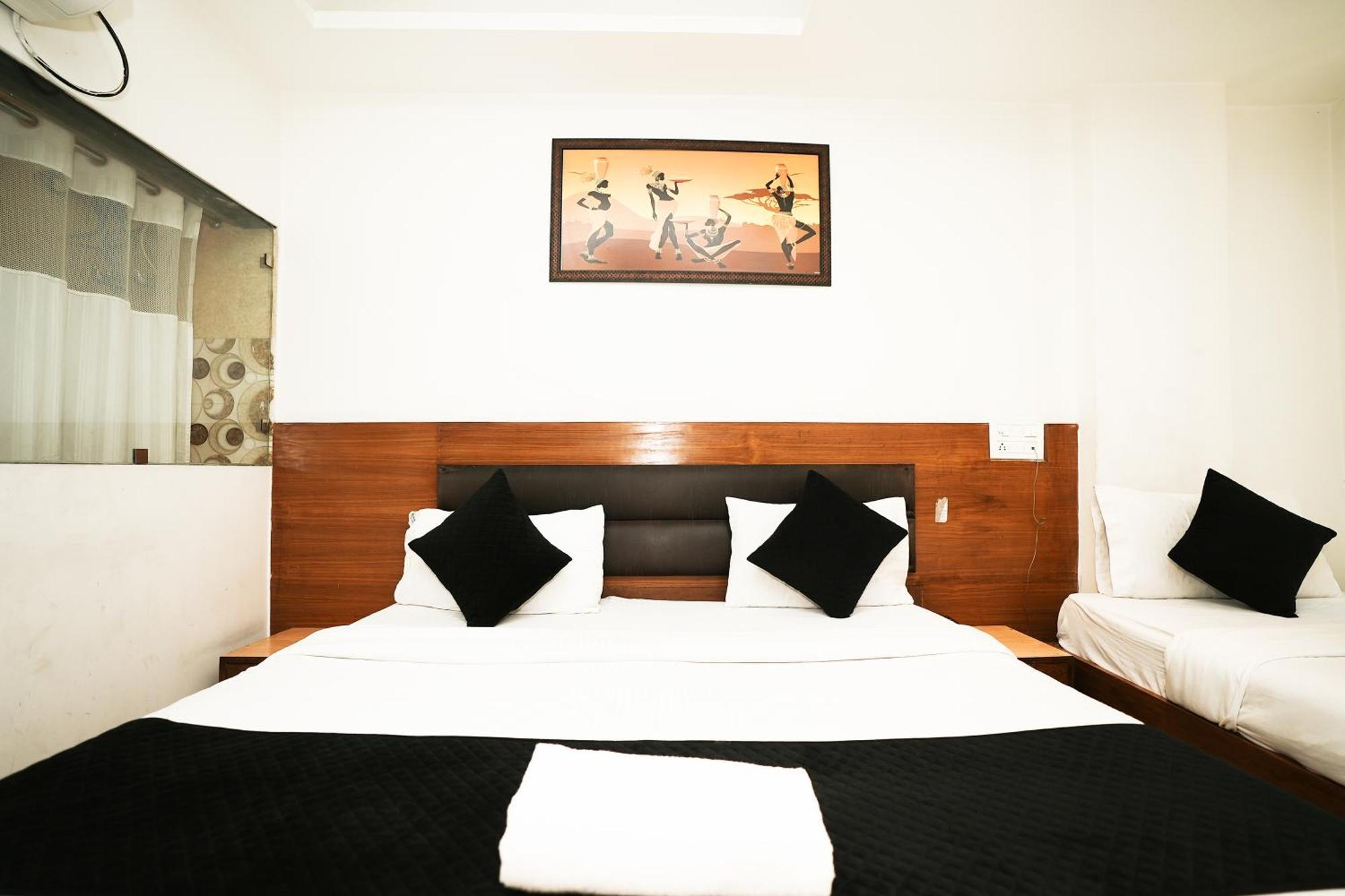 Hotel Paradise International Near Igi Delhi Airport 3*
