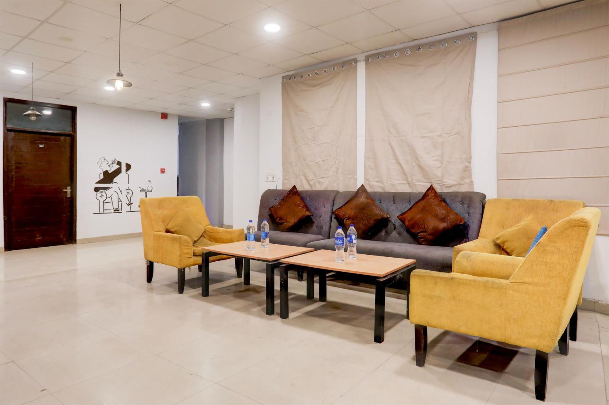 Fabexpress Saket Residency Hotel 3*