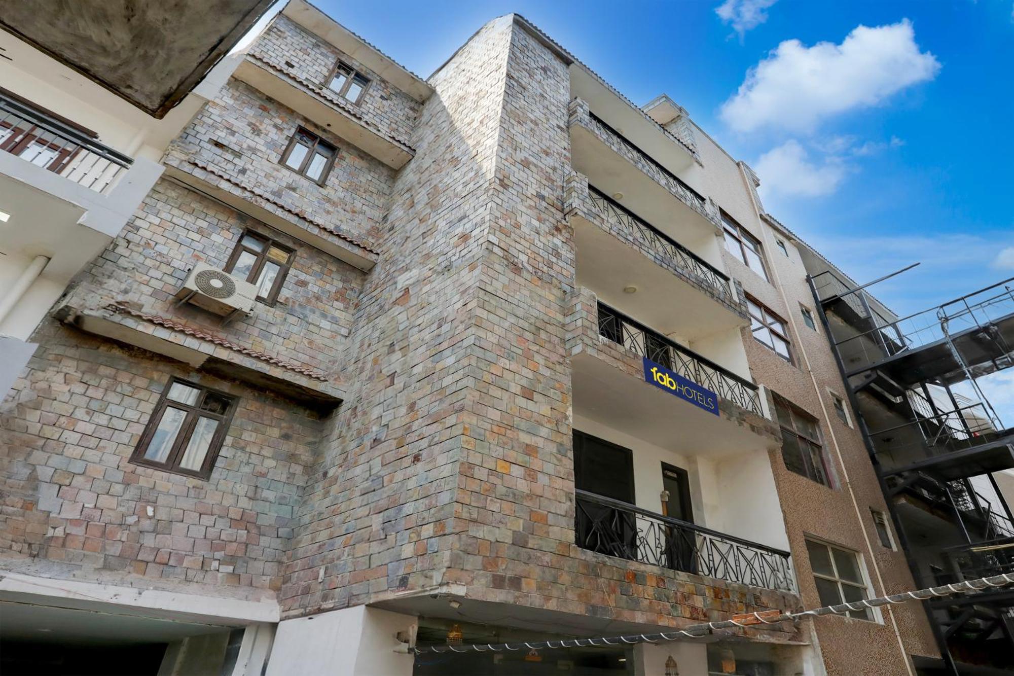Fabexpress Saket Residency Hotel 3*