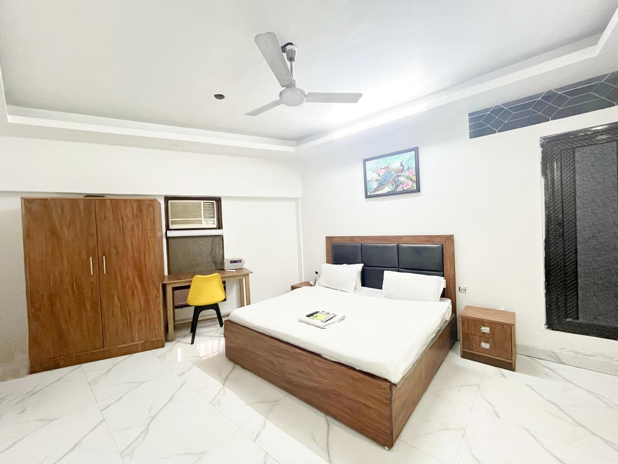 Roomshala 121 Classic Near Hazrat Nizamuddin Railway Station 3* New Delhi