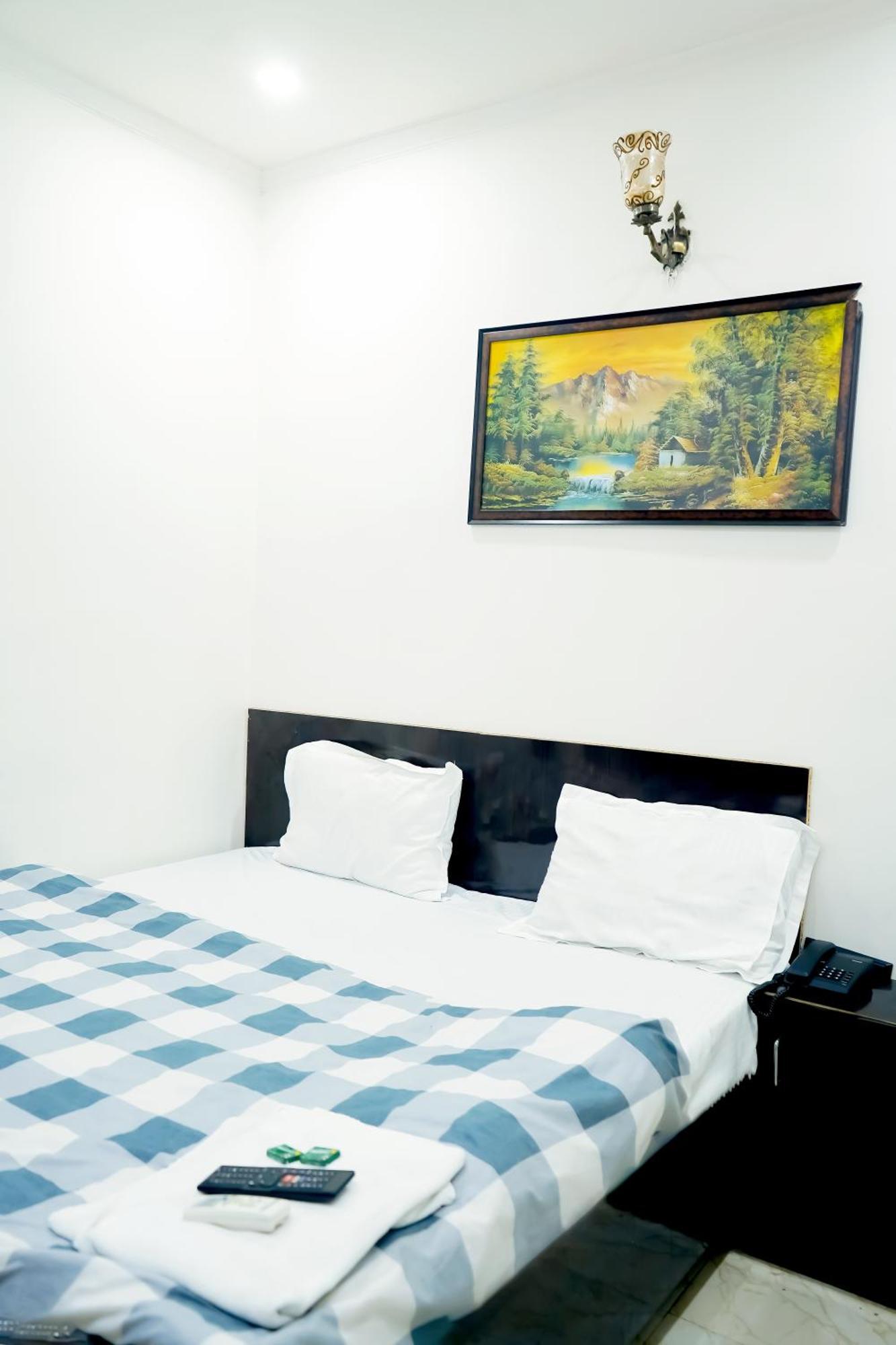 Tom And Jerry Hotel
