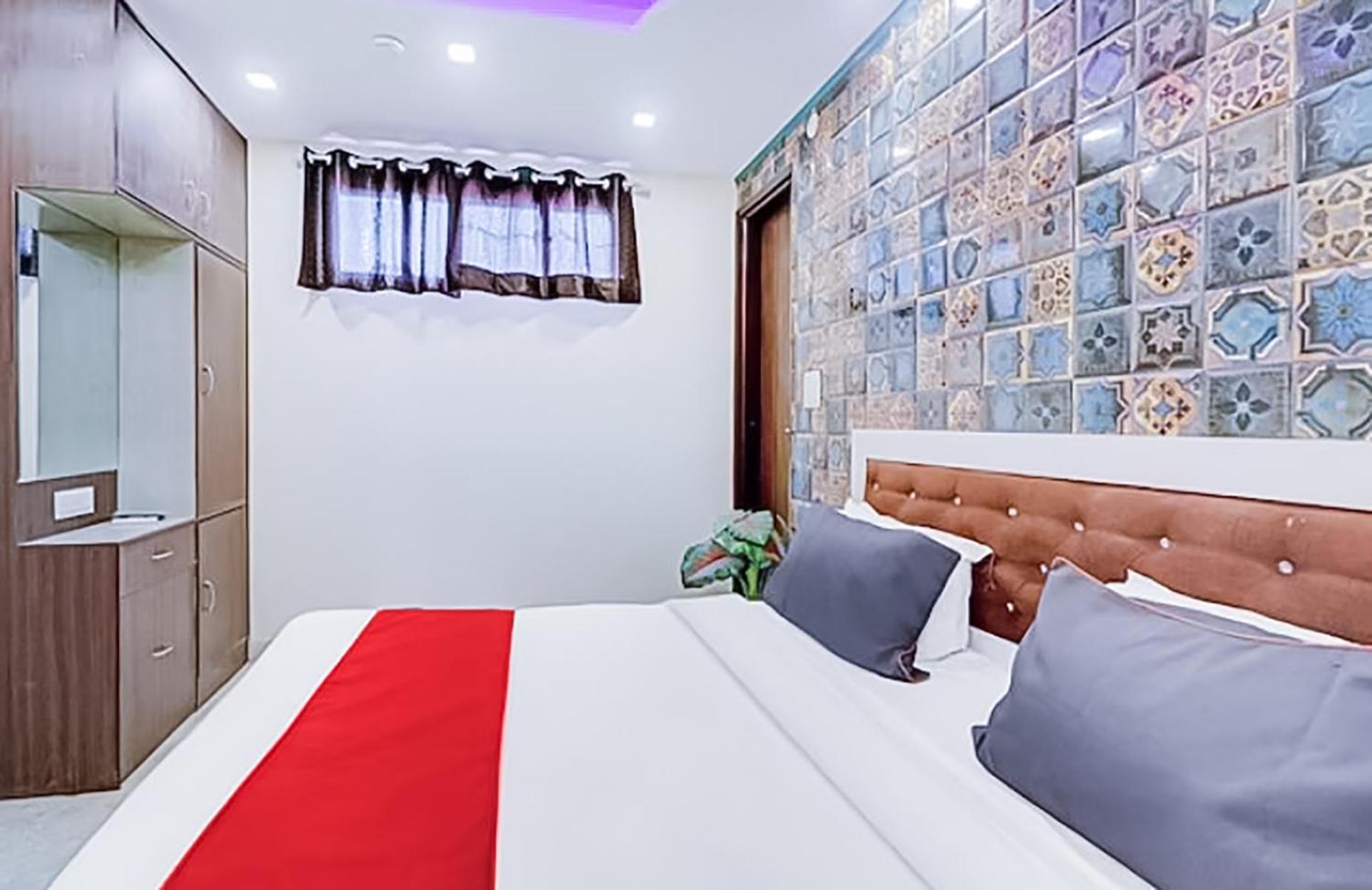 Hotel Green Palace - Jagat Puri New Delhi