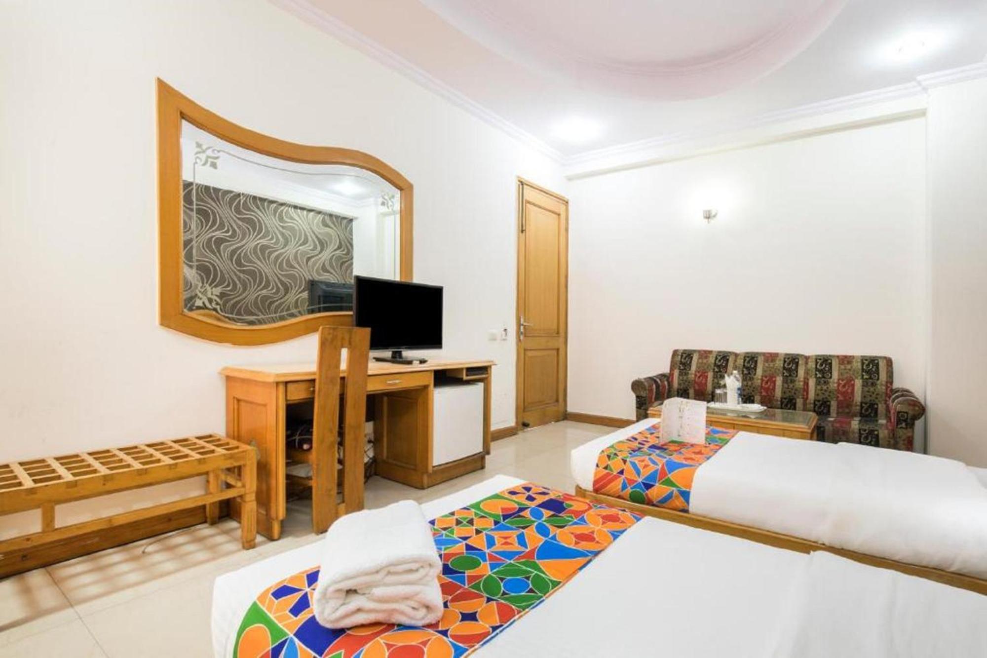 Hotel Kochar Continental New Delhi