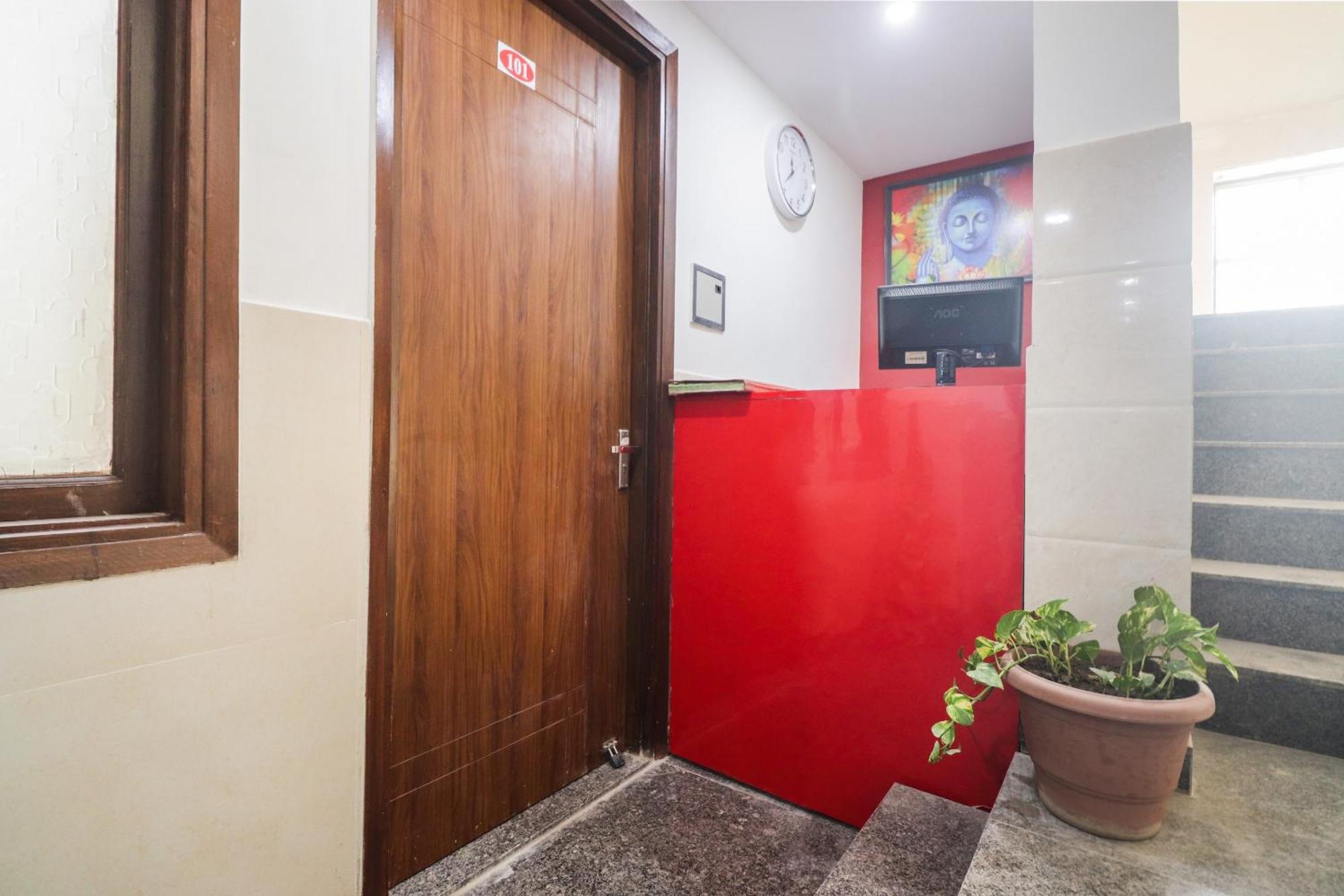 Hotel O Aakash Residency 3*