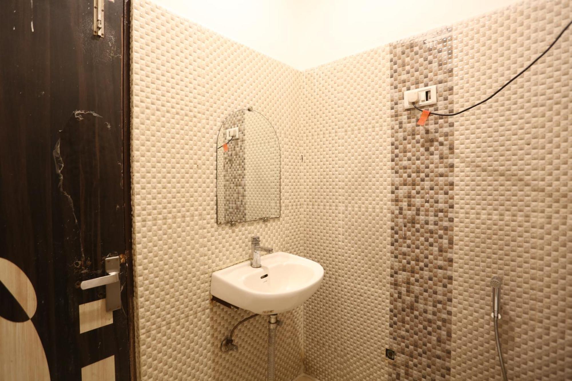 Grand Kiara Delhi Airport By Ss Group Hotel Nova Deli