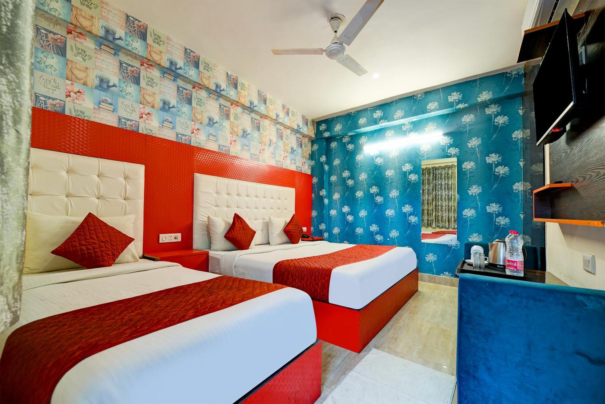 Hotel Sky View - A Family Near Delhi Airport