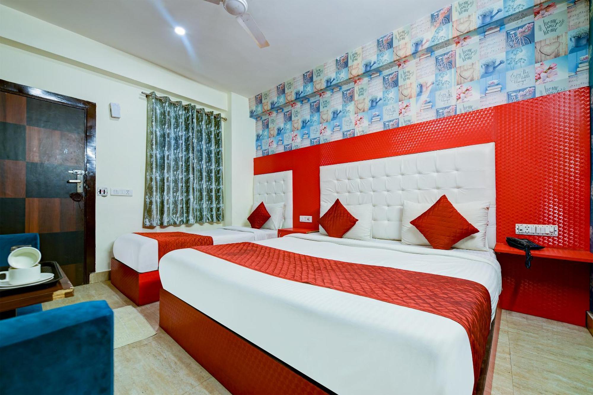 Hotel Sky View - A Family Near Delhi Airport Nova Deli