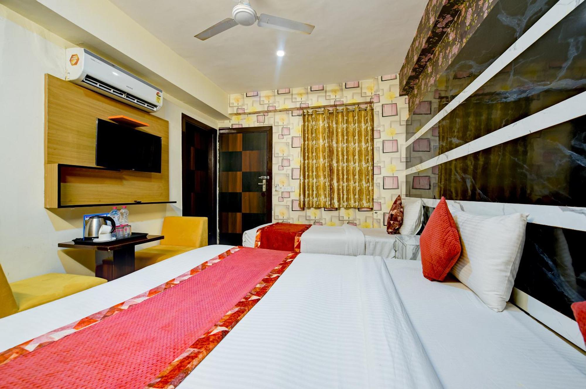 Bed & Breakfast Majestic Park At Airport 3*