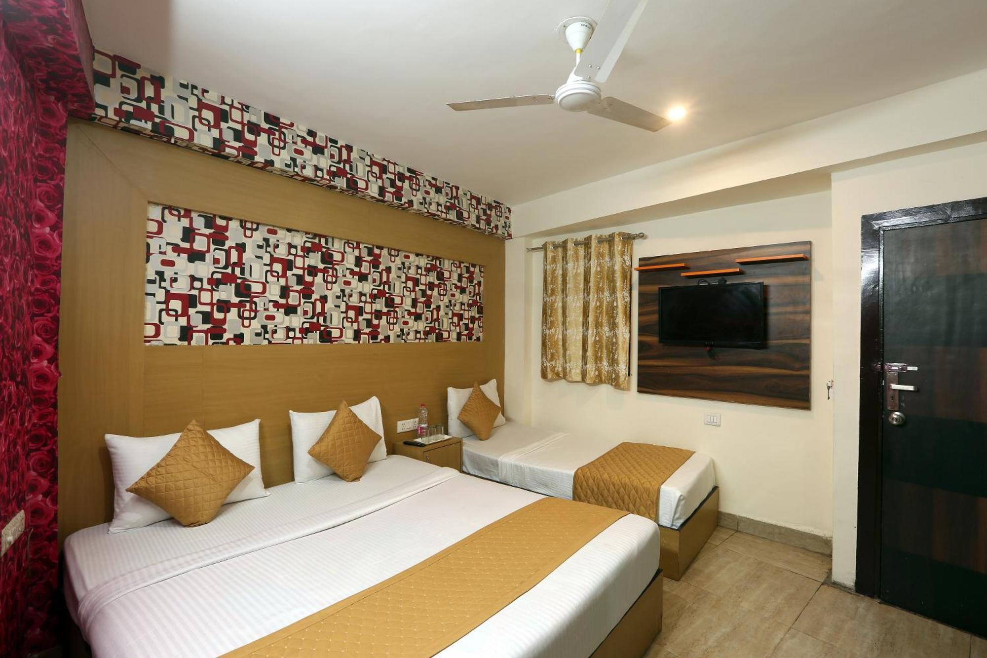 Hotel Park Near Delhi Airport